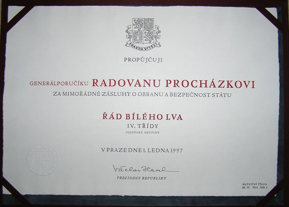 V roce 1997 obdržel od prezedenta Václava Havla Řád bílého lva IV. třídy