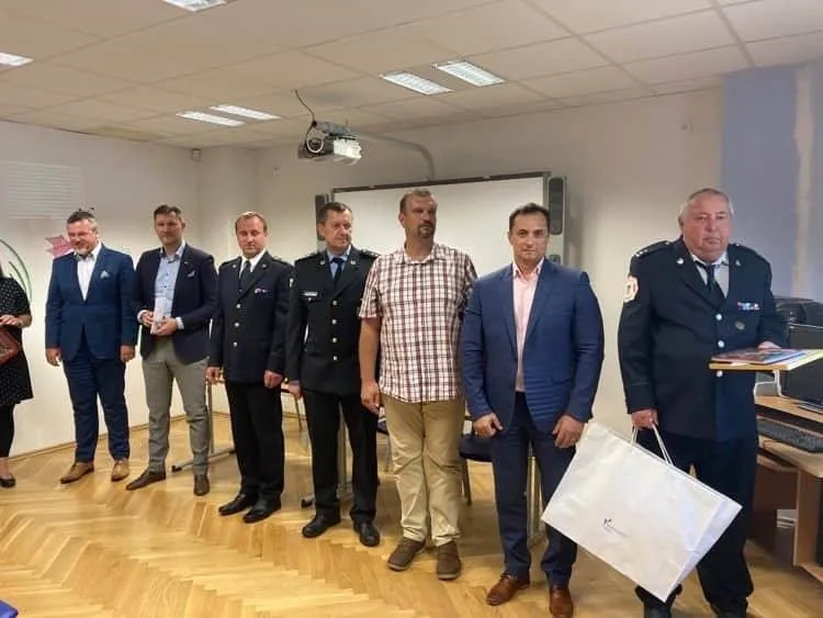 Vedení kraje i Českých drah poděkovalo za profesionální zásah při nehodě v Perninku