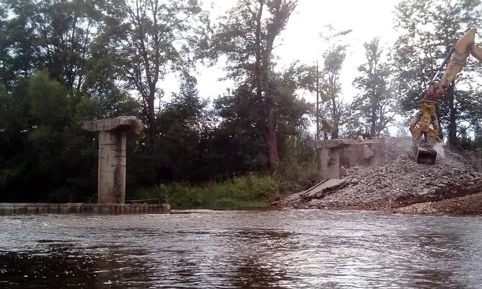 V Sokolově začala demolice hlavní části Krejcarové lávky