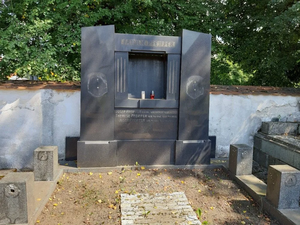 hrob ostrov1