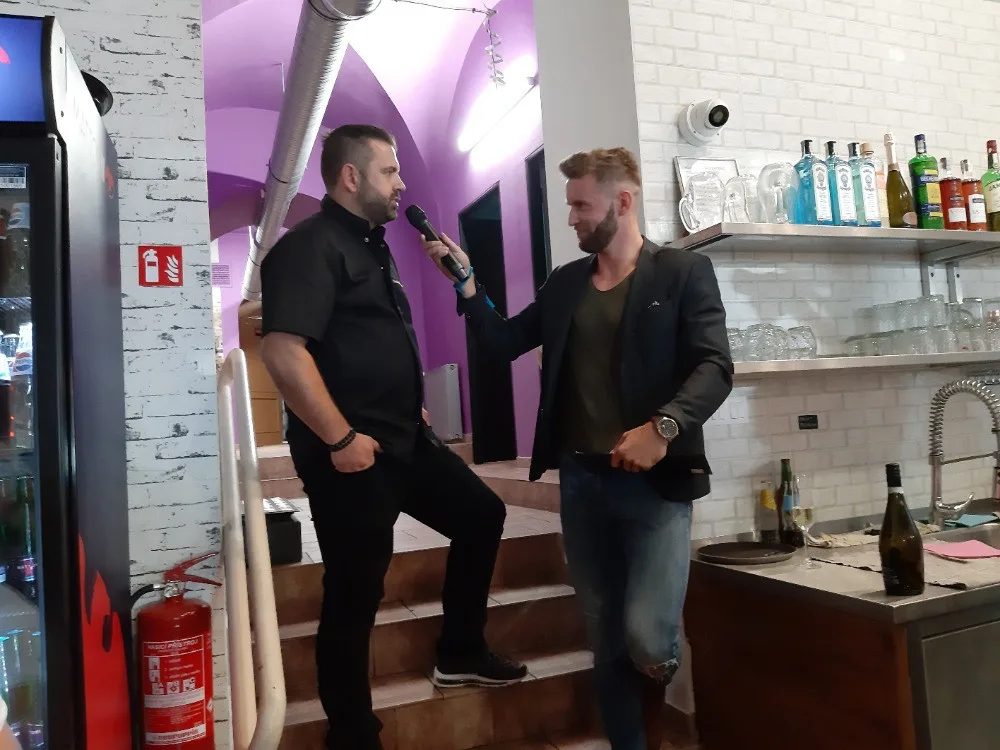 Michelinský kuchař Radek Kašpárek sestavil tři skvělé bagely pro chebskou restauraci Bagel Lounge