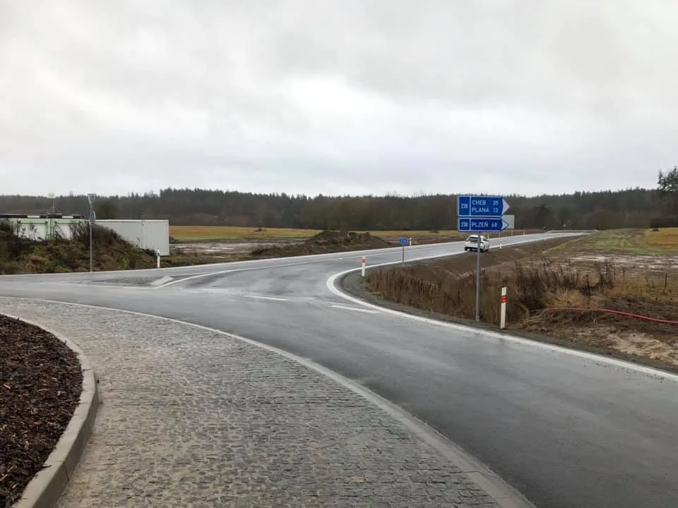 Dnes odpoledne byl otevřen silniční obchvat Mariánských Lázní