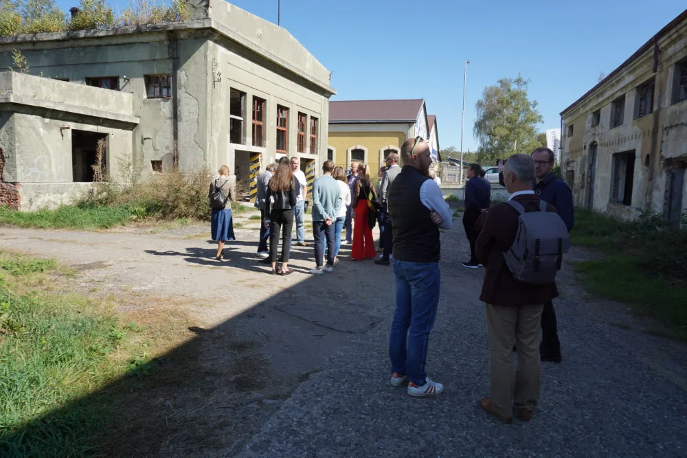 Objekt staré vodárny v Tuhnicích si prohédli studneti Vysoké školy ekonomické v Praze