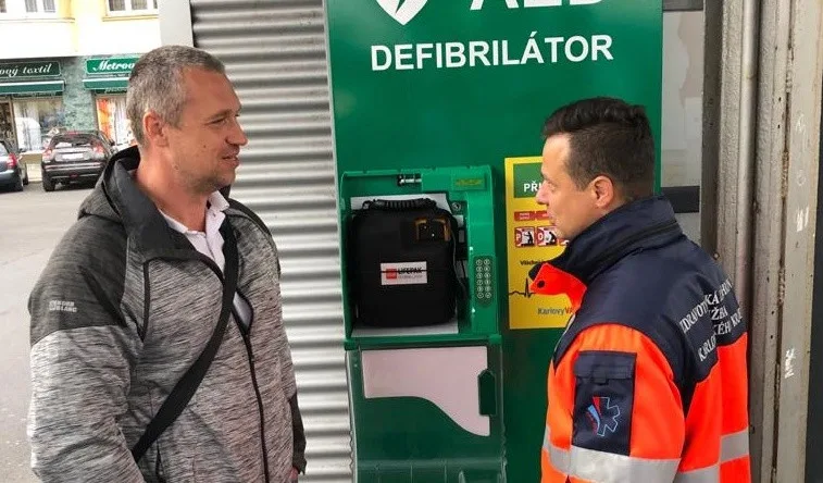 Josef März (vlevo) rezignoval na mandát v zastupitelstvu města Karlovy Vary.