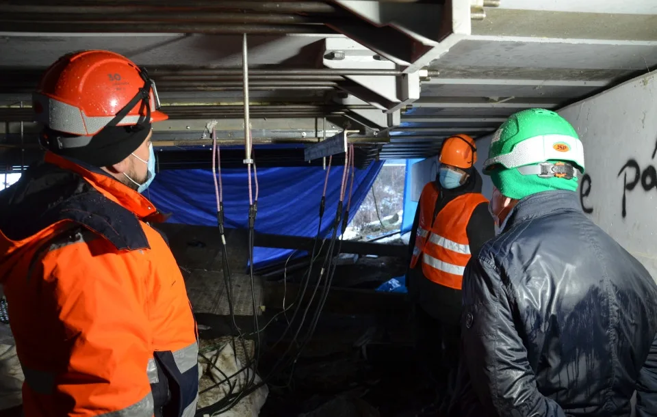 Prověšený most odborníci zpevní unikátní technologií, kterou použijí jako prví na světě