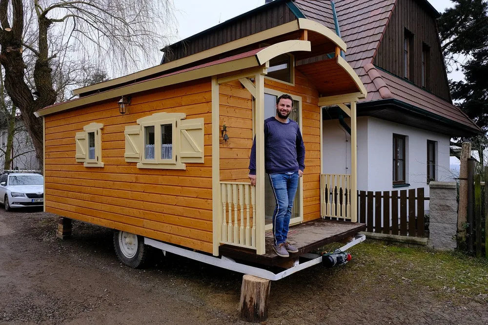 Maringotku proměnil Ondřej Vácha za šest měsíců v rodinný klenot, teď se mu hrnou další zakázky na přestavby