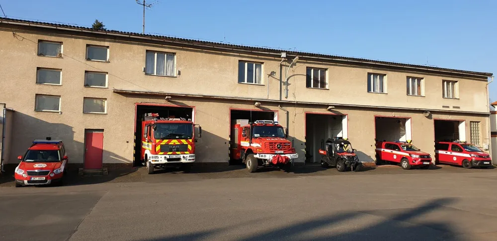 Současná hasičská zbrojnice je pro ostrovské hasiče nevyhovující.
