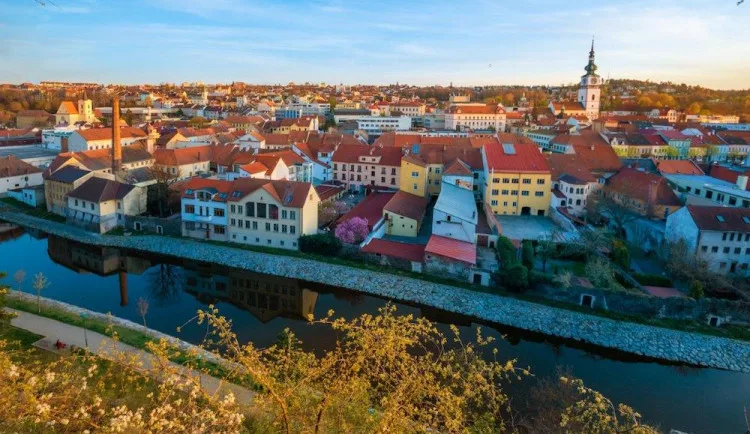 Nejvytíženější ulice v Jáchymově dostane novou kameru. Díky soutěži Slepá místa