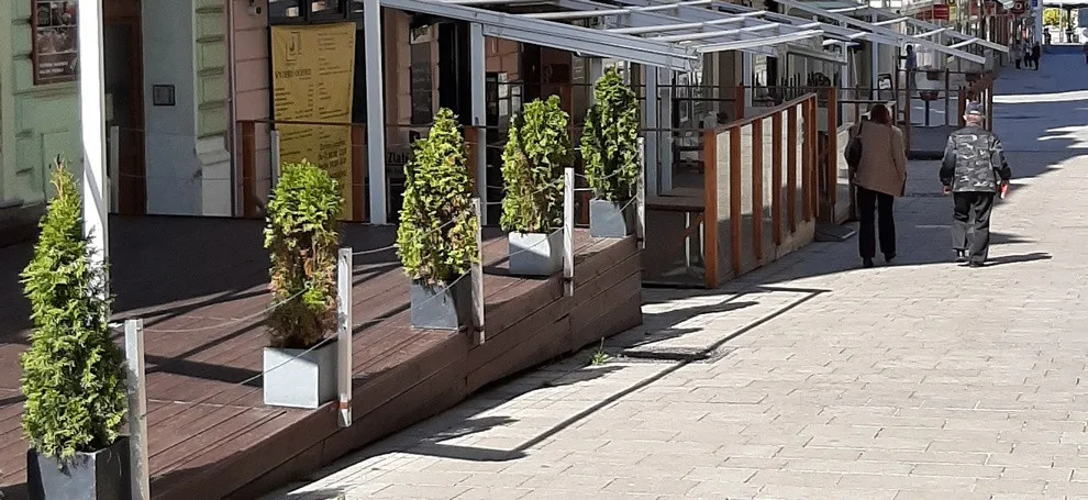 Karlovy Vary prodlouží slevu pro předzahrádky u restaurací