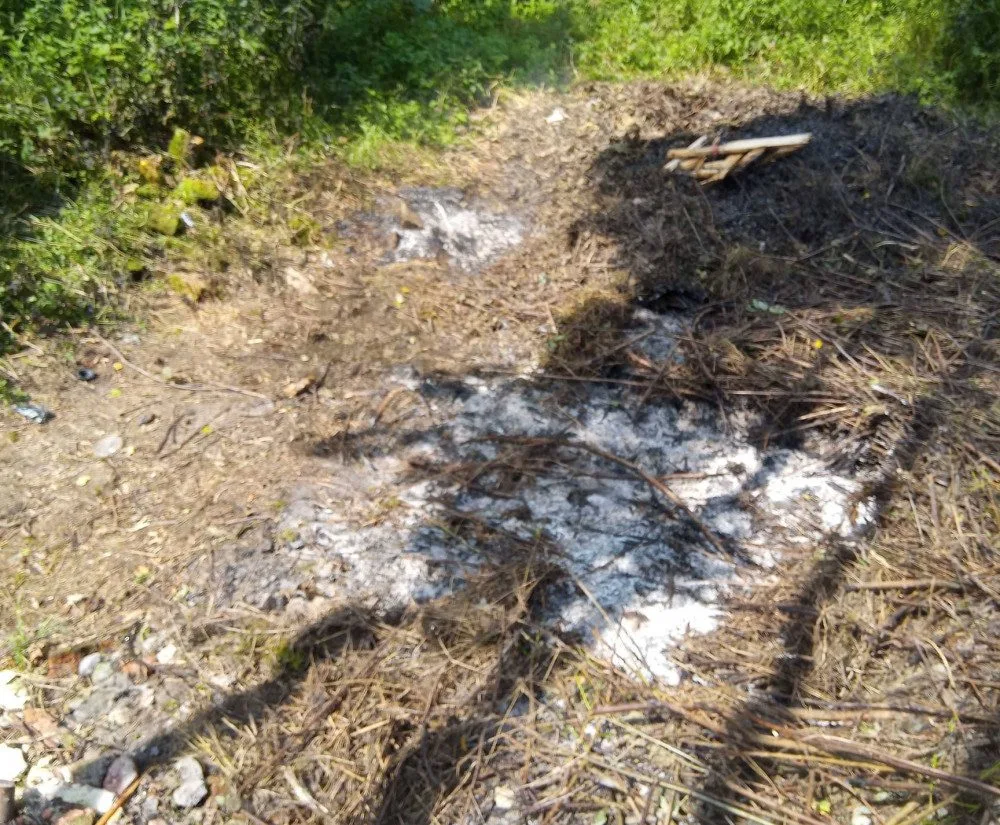 Vážné popáleniny utrpěl jeden člověk, který se pokoušel benzínem zapálit odpadky na zahradě
