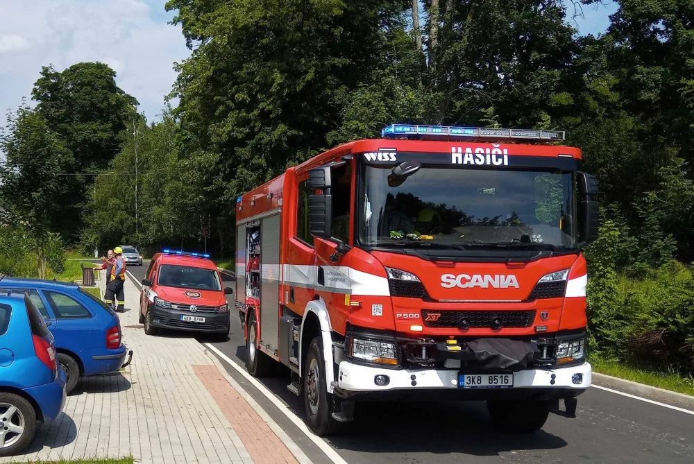 Vážné popáleniny utrpěl jeden člověk, který se pokoušel benzínem zapálit odpadky na zahradě