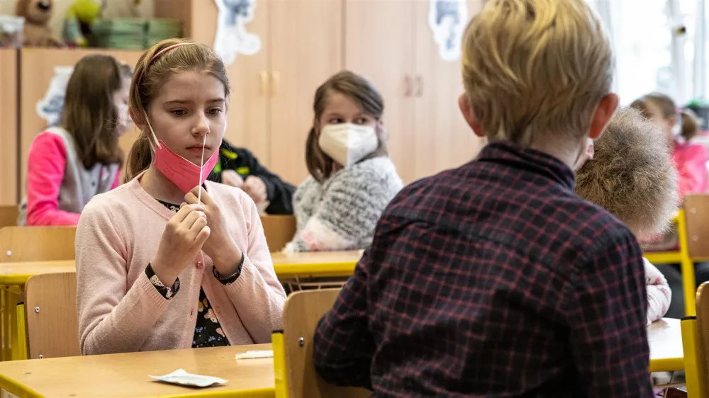 Ředitelé škol v Karlovarském kraji předpokládají u opatření problémy