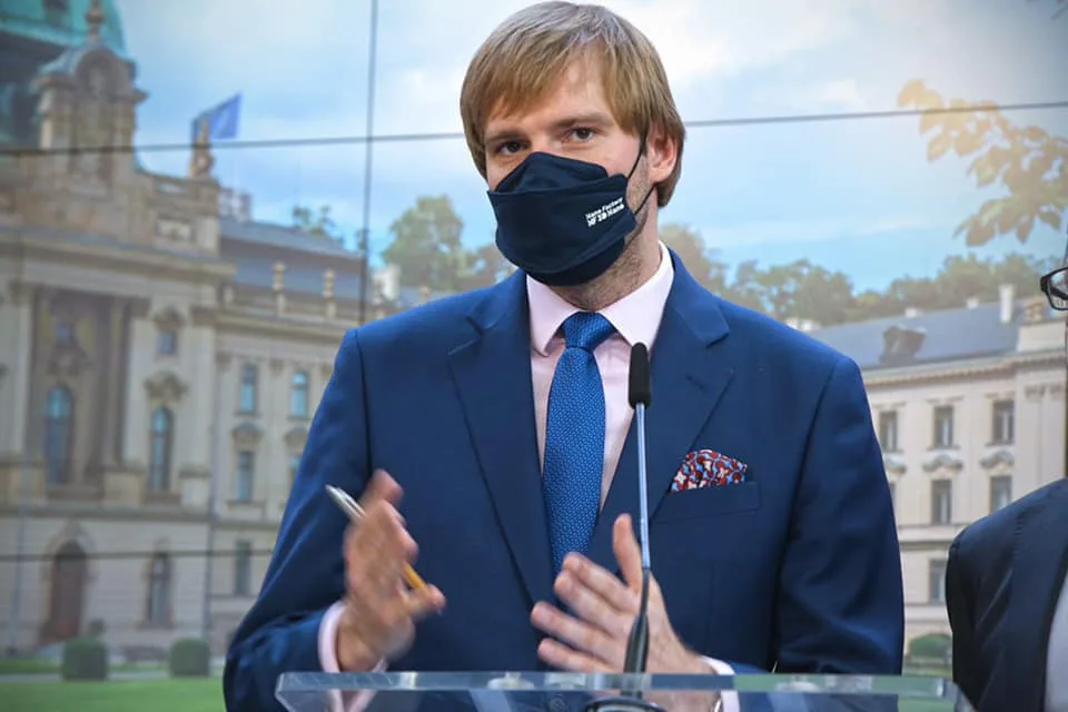 Vojtěch: Česko je na úpatí další vlny epidemie