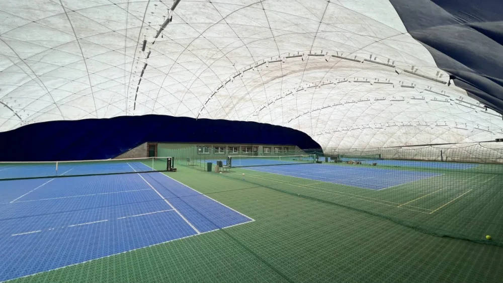 Mladí hráči z regionu se mohou dostat na Wimbledon. Praha přivítá unikátní sérii tenisových turnajů