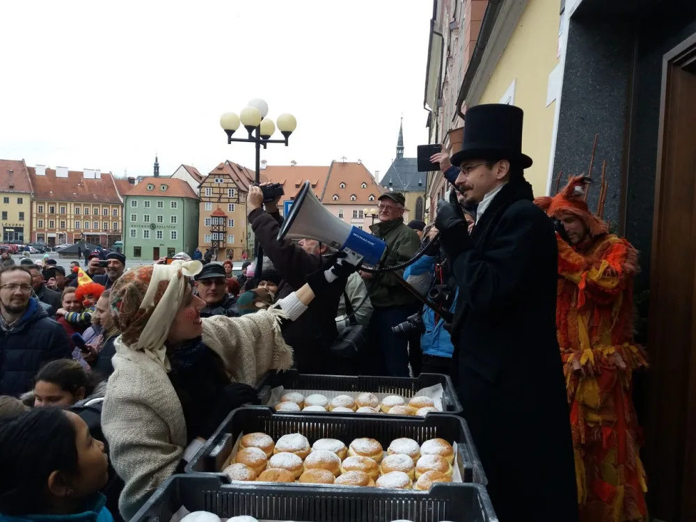Cheb odpískal kvůli tradiční masopustní průvod
