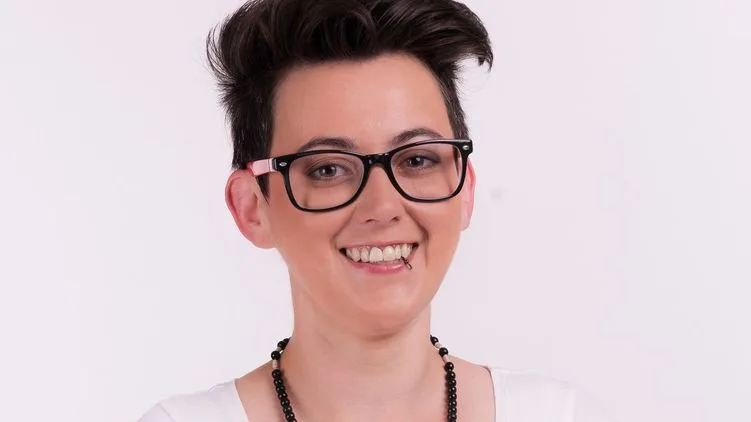 Piráty povede v komunálních volbách ve Varech Barbora Hradečná.