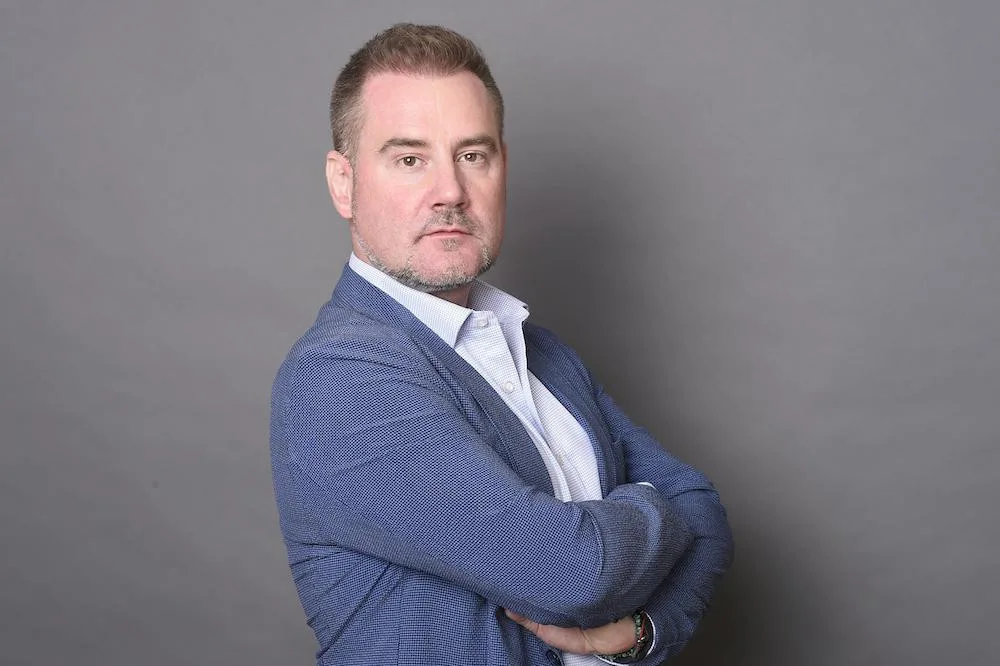 Vláda by měla motivovat k méně rizikovým alternativám kouření, říká prezident Komory elektronického vapování