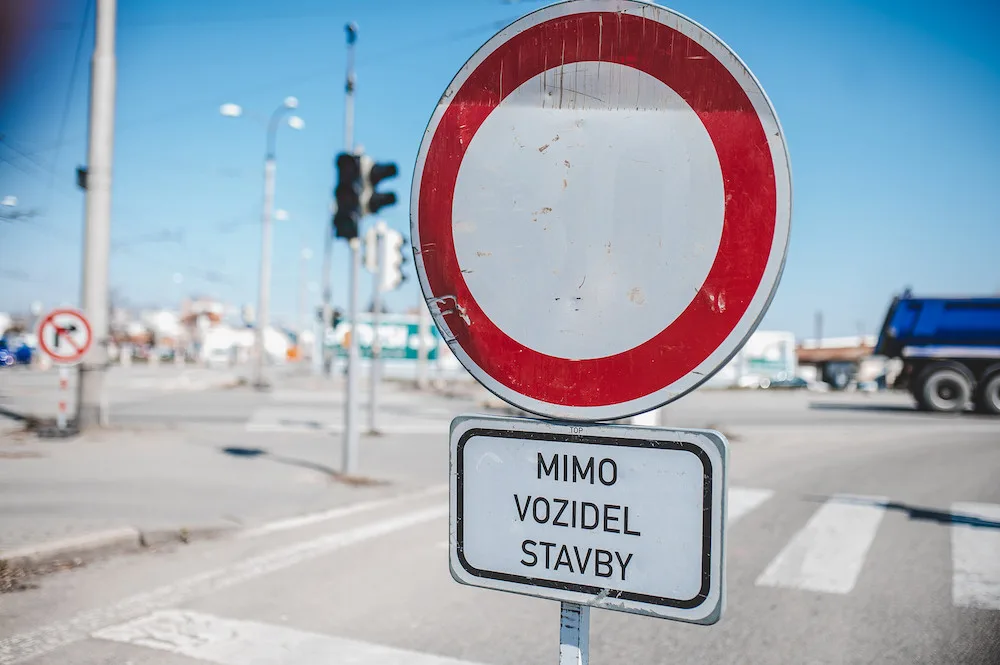 V Karlových Varech začnou tři dopravní stavby, odložené kvůli filmovému festivalu