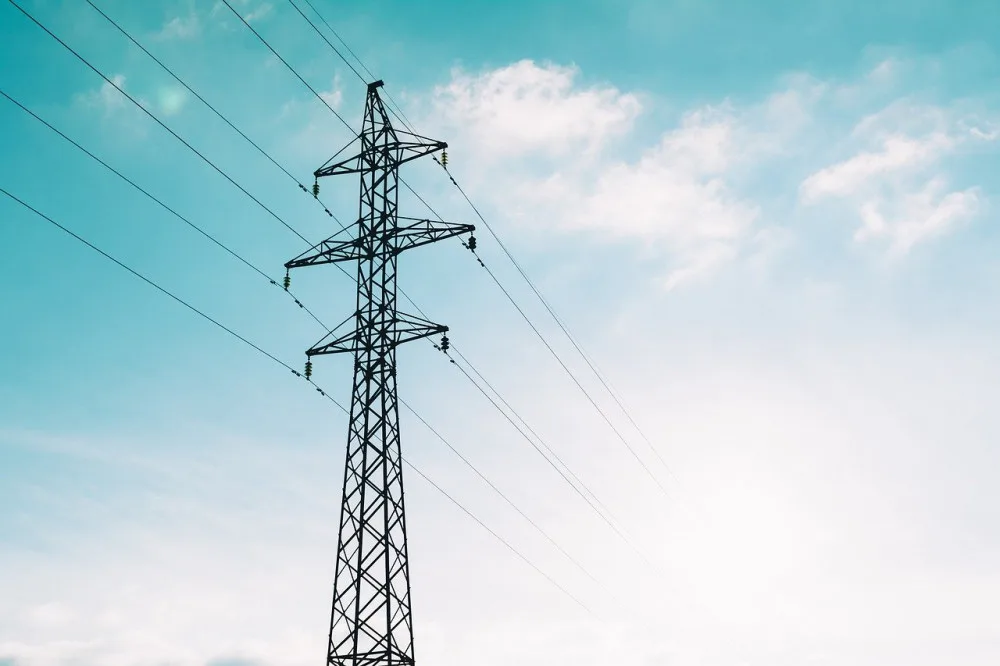 power-lines-g72564ee9e_1280