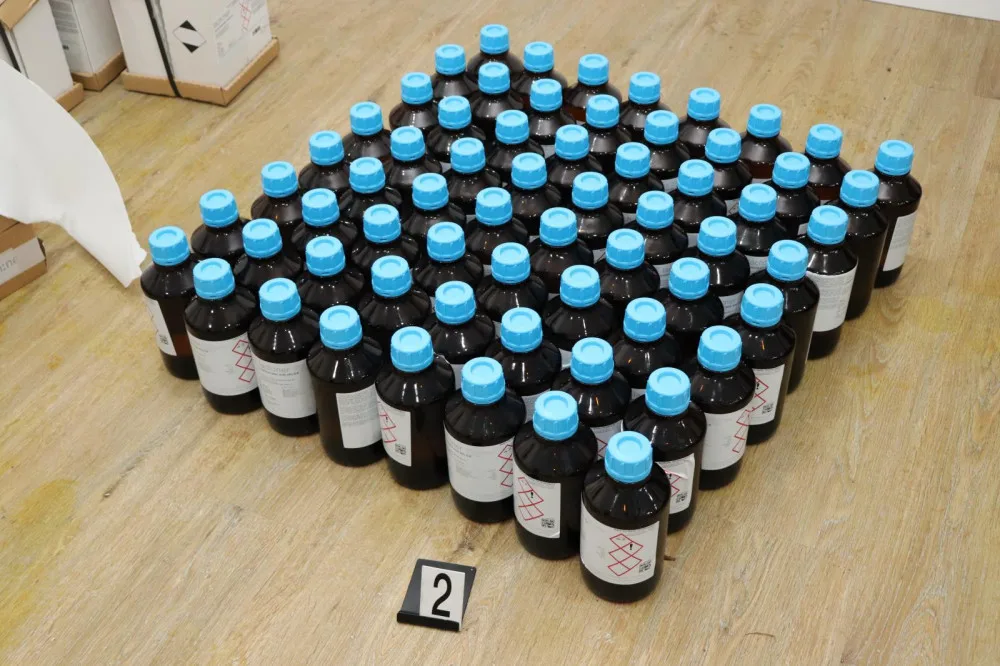 Policie při operaci KOZEL II. odhalila u Chebu laboratoř na výrobu stovek kilogramů metamfetaminu