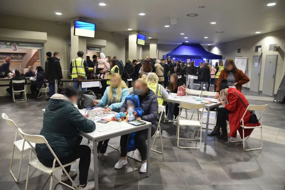 size4-16464247271568-239-asistencni-centrum-pomoci-pro-ukrajinske-uprchliky-v-karlovarskem-kraji-zdvojnasobi-kapacitu