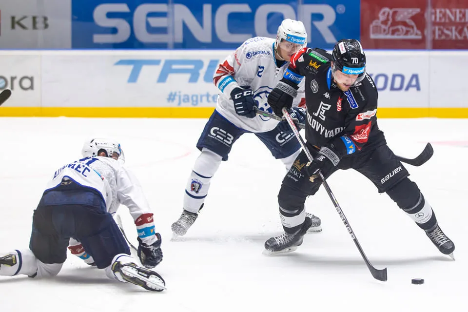Karlovarská Energie nezvládla derby a blíží se dnu extraligové tabulky