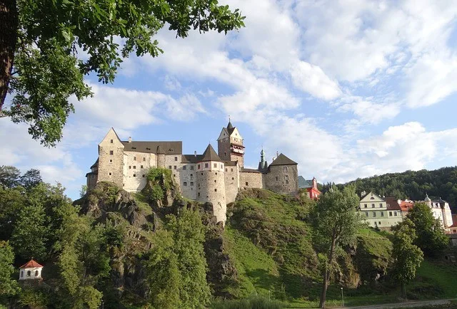 Hrad Loket.