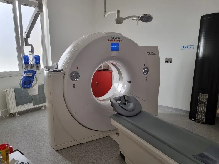 Výměna počítačového tomografu trvala 23 dní