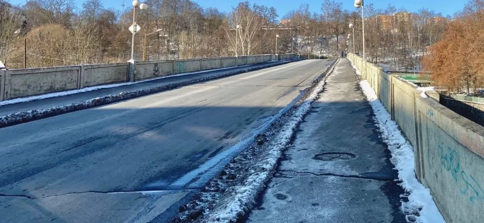 Ostrovský most