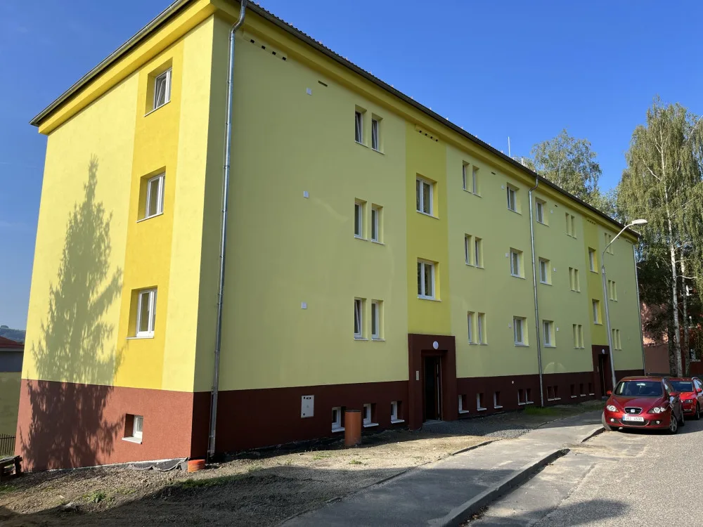 Společnost založená Sokolovskou uhelnou dokončuje opravu bytů u kina Alfa, zájem je o ně velký.