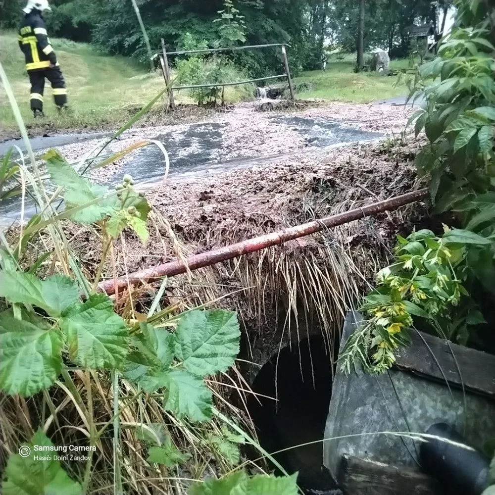 Očekávaná bouře na západ Čech naštěstí neudeřila plnou silou. Meteorologové vysvětlují, proč se výstraha nenaplnila