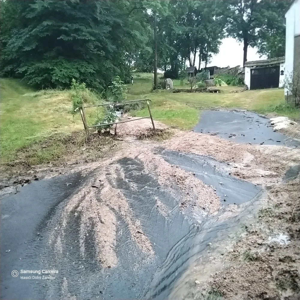 Očekávaná bouře na západ Čech naštěstí neudeřila plnou silou. Meteorologové vysvětlují, proč se výstraha nenaplnila