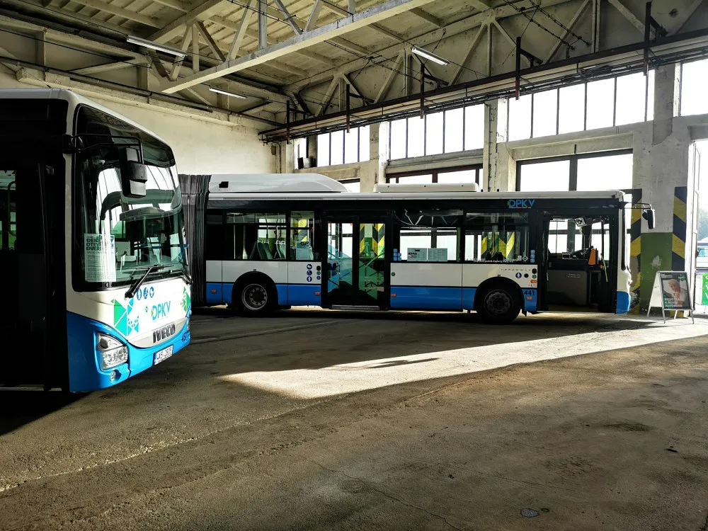 Příměstské autobusy v Karlovarském kraji bude provozovat Dopravní podnik Karlovy Vary