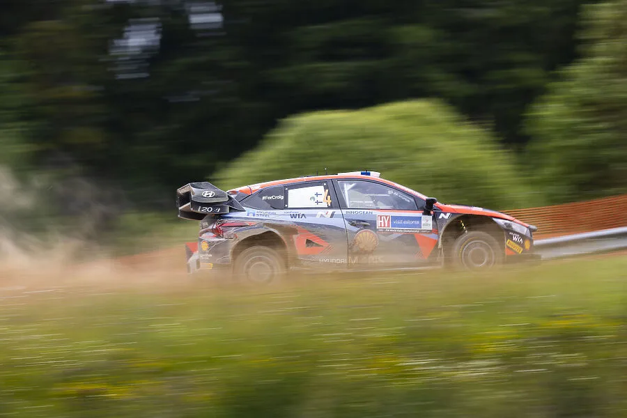 Světová špička rally míří poprvé do Česka. Na hladkém průběhu soutěže se budou podílet tisíce pořadatelů