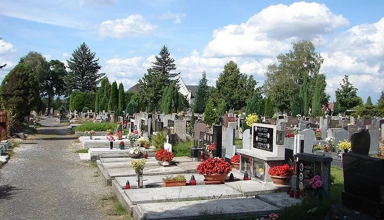 S rozšířením městského hřbitova chce Aš na Chebsku začít v příštím roce.