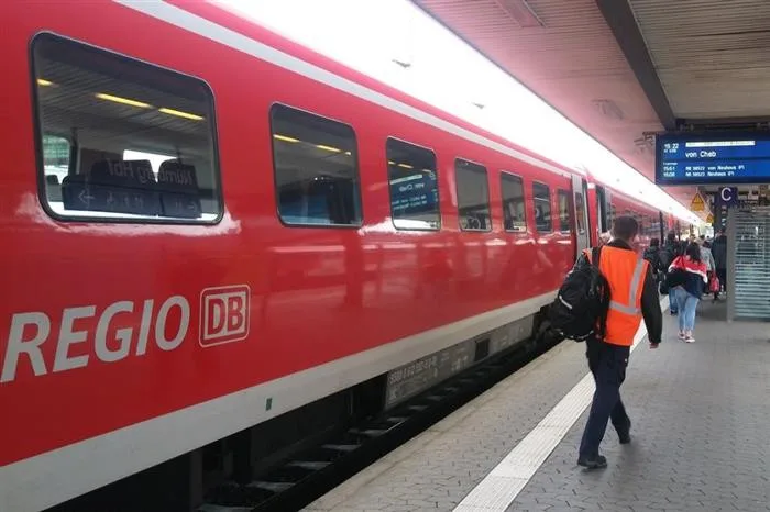 Vedení Chebu se nelíbí zrušení přímého spoje do německého Norimberka