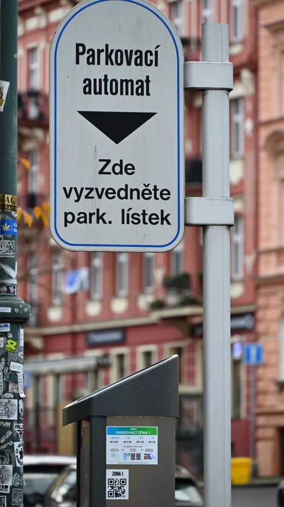 Karlovy Vary chtějí posílit kontrolu parkování, spoléhat se chtějí na nové bezobslužné technologie