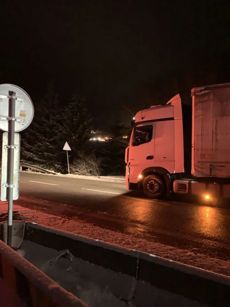 Němečtí zemědělci protestují proti vládním škrtům, blokují i přechody s Českem