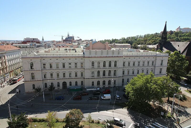 Ústavní soud v květnu oznámí, jestli zruší podmínku povinných operací nutných pro úřední změnu pohlaví