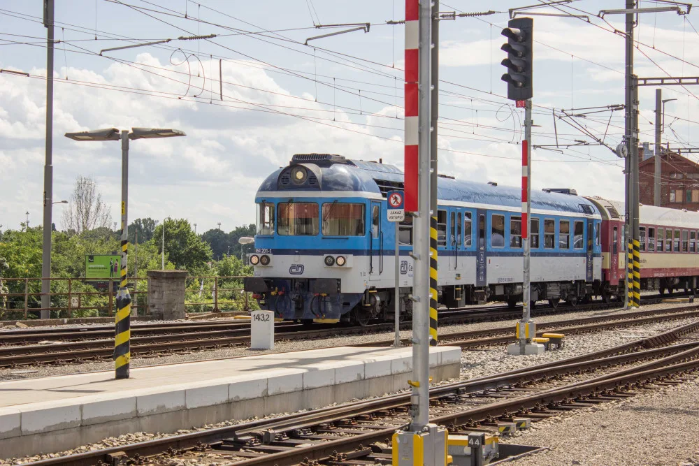 Představitelé pohraničí Česka a Německa vyzývají k elektrifikaci tratí