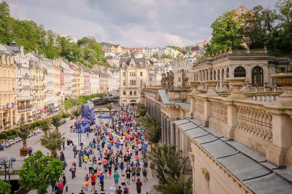 Karlovy Vary se v sobotu rozběhnou. RunCzech láká na půlmaraton i novou desítku
