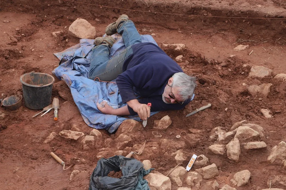 Karlovarské muzeum představilo nález komorového hrobu z doby halštatské