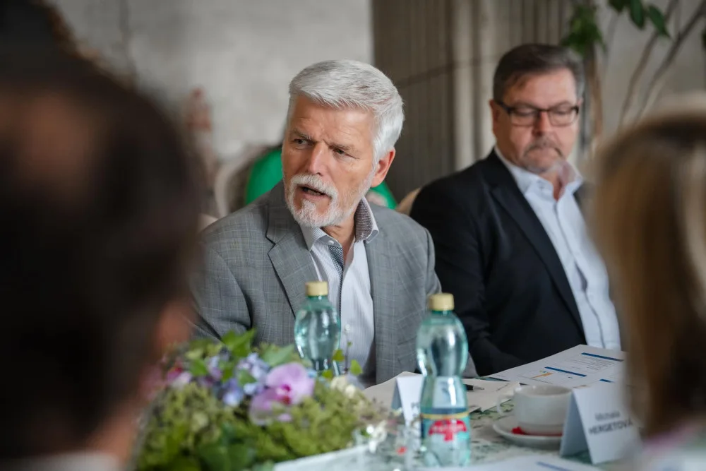 Prezident Pavel se v Karlovarském kraji setká s vedením kraje a obcí