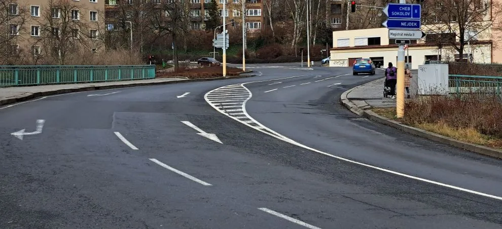 Na Chebském mostě v Karlových Varech skončí do začátku školního roku opravy