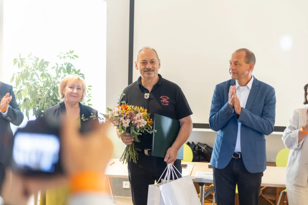 Kovář Ivo Rudolf se stal Mistrem tradiční rukodělné výroby pro rok 2024 v Karlovarském kraji