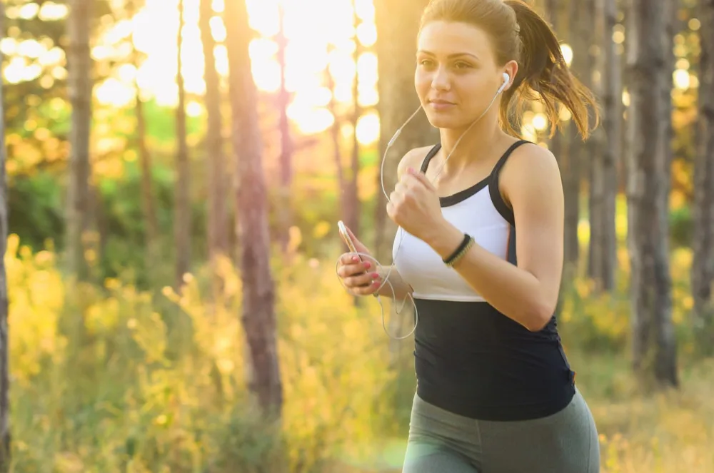 Jak zůstat v kondici? Pohyb, vyvážená strava a zbavení se nezdravých návyků