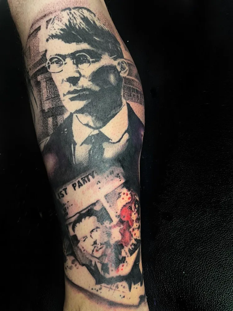 Když jsem začínal s autorským tetováním, tak jsem byl za exota a dnes to dělá kdekdo, říká tatér Dodáč