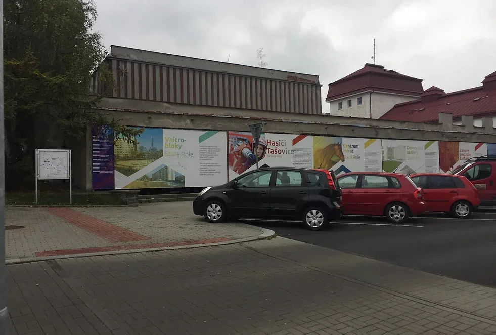 Karlovy Vary chtějí zbourat budovu bývalého kina ve Staré Roli