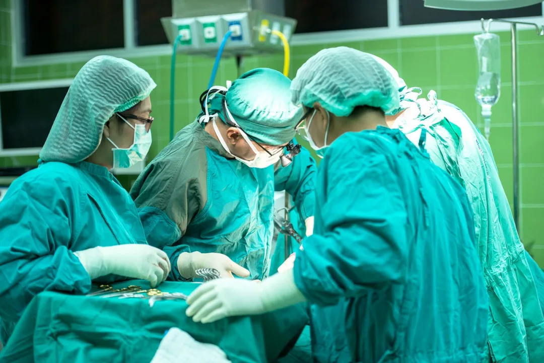Karlovarský kraj letos začne s rekonstrukcí pavilonu onkologie v Chebu