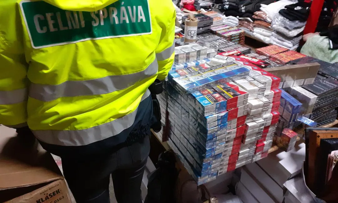 Jiné nekolkované cigarety zabavené na tržnici